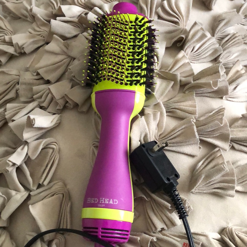 Bedhead styling blow dryer brush